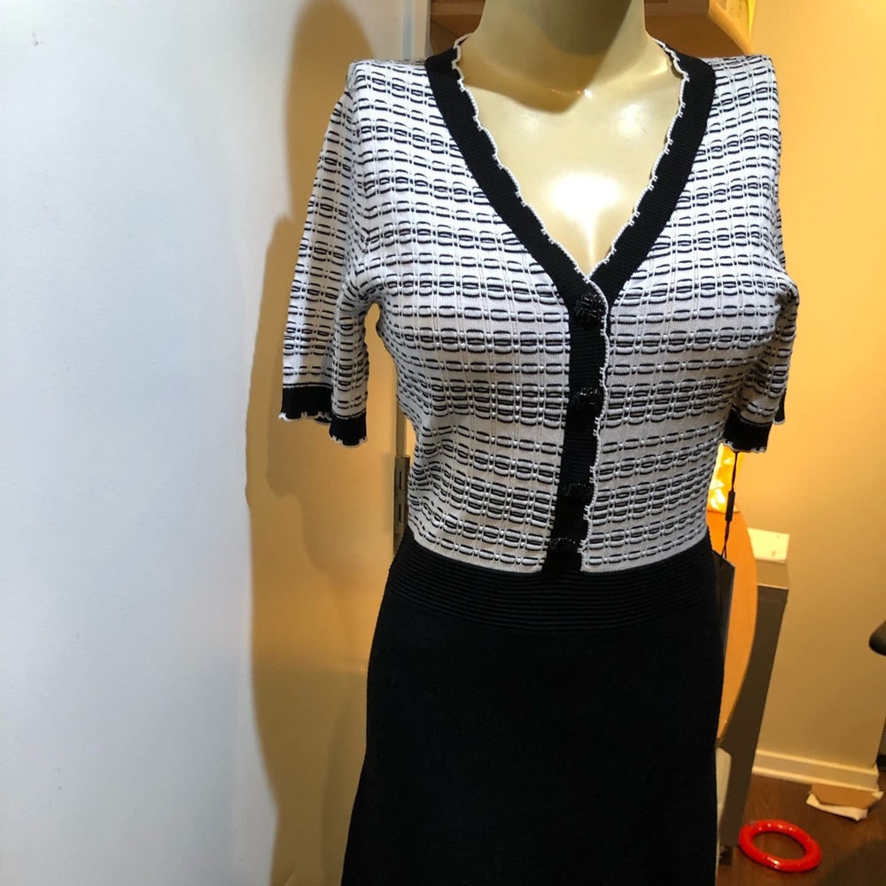Karl Lagerfeld R$128 Dress NWT - Picture 5 of 11